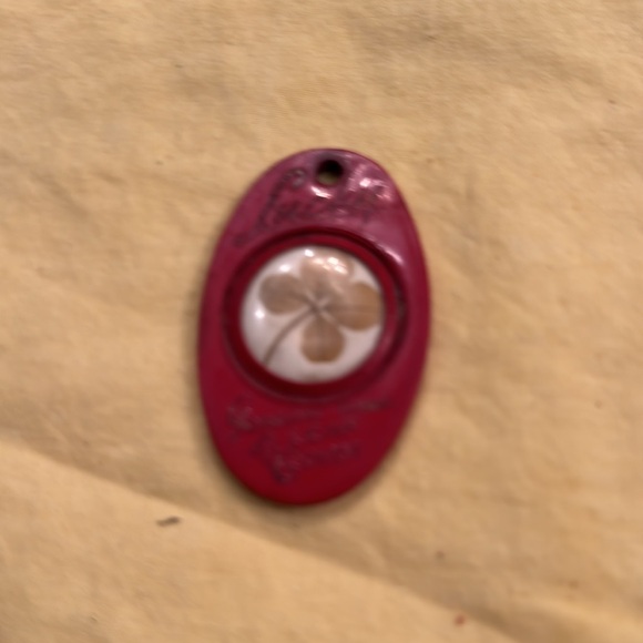 Vintage 1970’s Lucky 🍀 Genuine 4 Leaf Clover retro key chain or anything smile - Picture 4 of 4